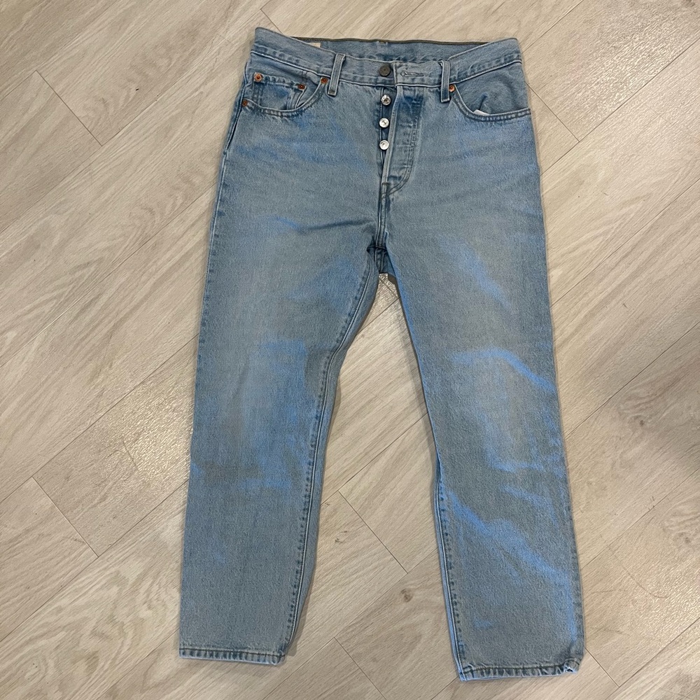 Levis 501 mom jeans